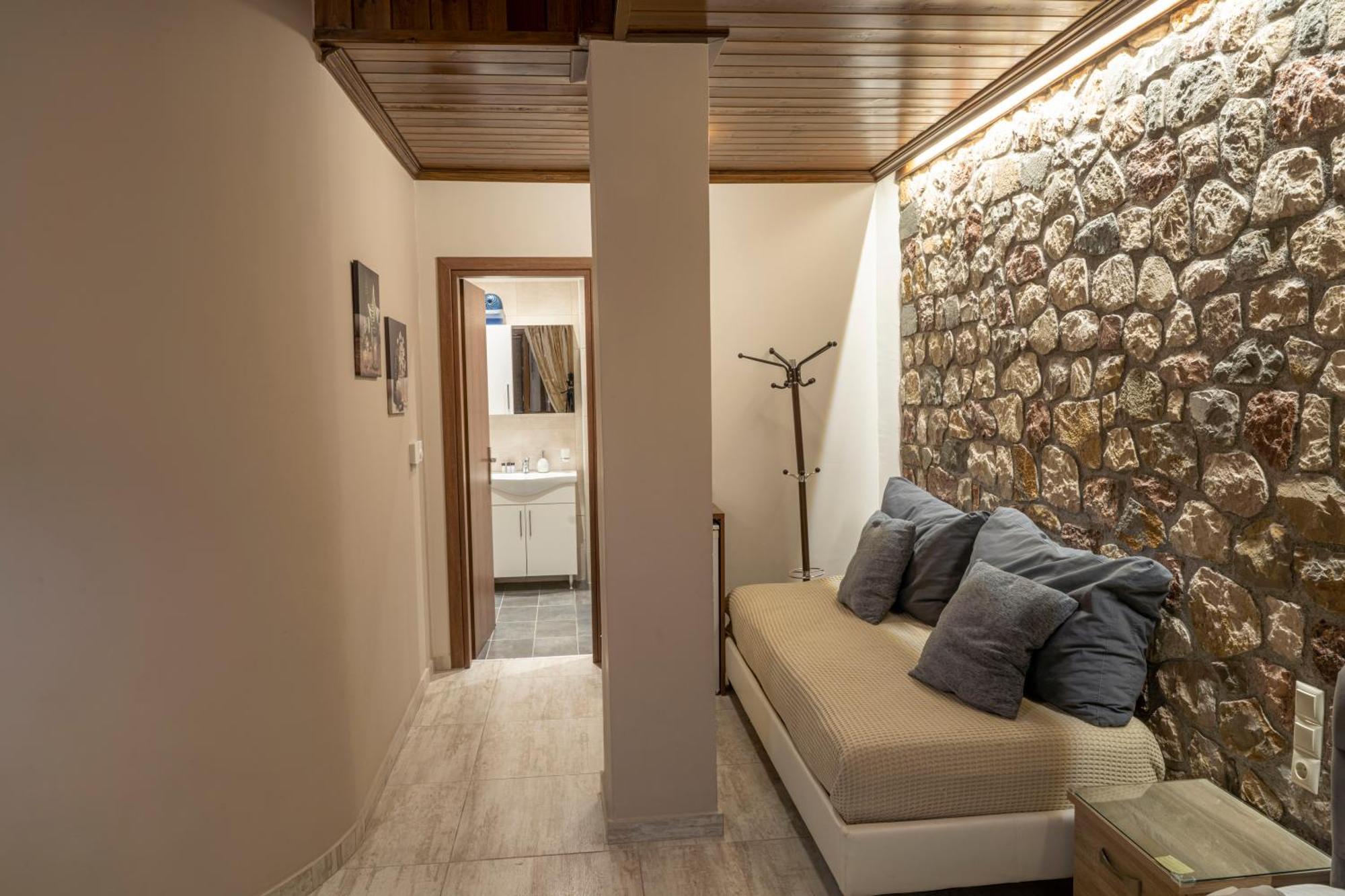 Liontos Rooms Pramanta Bagian luar foto