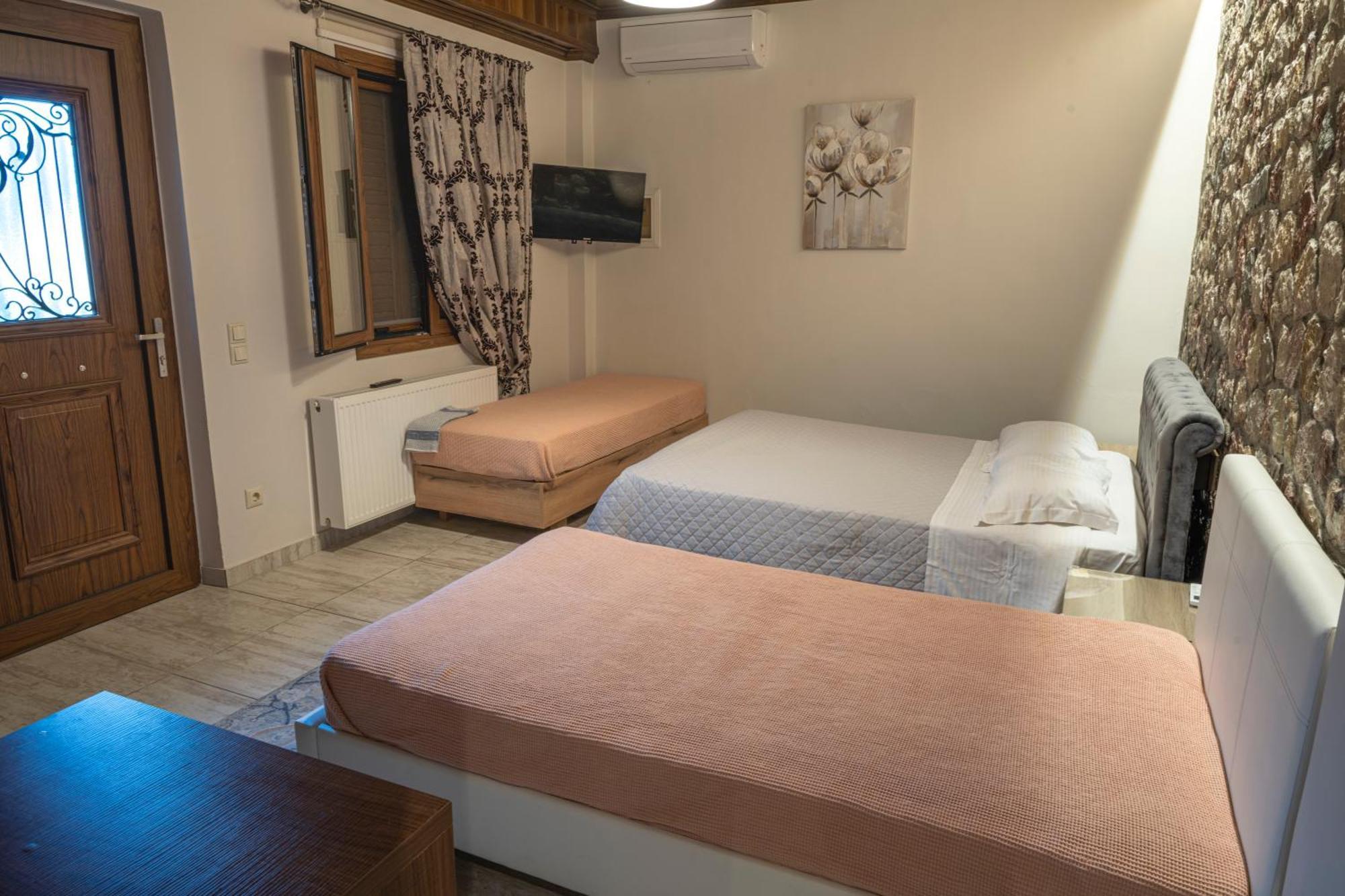 Liontos Rooms Pramanta Bagian luar foto
